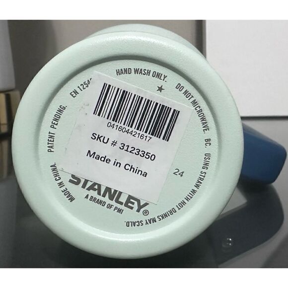 Stanley‎ x Starbucks Taiwan Exclusive 2024 Tumbler- 26th Anniversary Blue Ombre - Picture 5 of 5